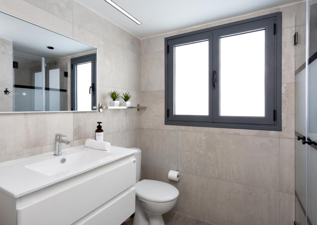 Spacious 3Br Penthouse With Jacuzzi On Rosthchild By Holyguest Tel Aviv Luaran gambar
